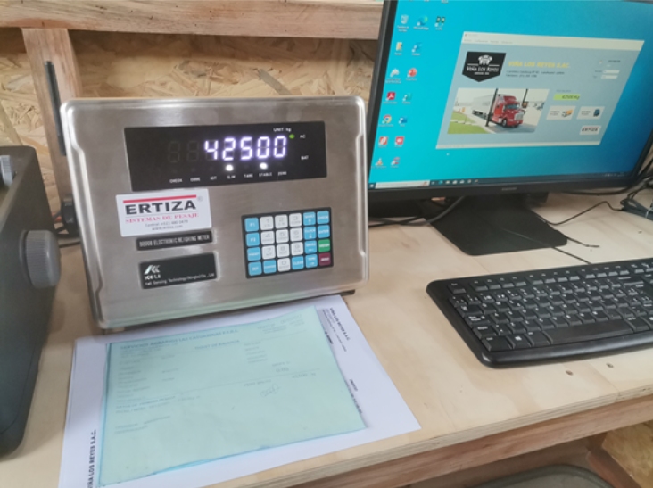 EL KIT DIGITAL KELI INCLUYE UN INDICADOR D-2008, CELDAS DE CARGA ZSWF-AD Y UNA CAJA UNION DJXH-8SS ofreciendo una solución precisa y confiable para aplicaciones de pesaje industrial.